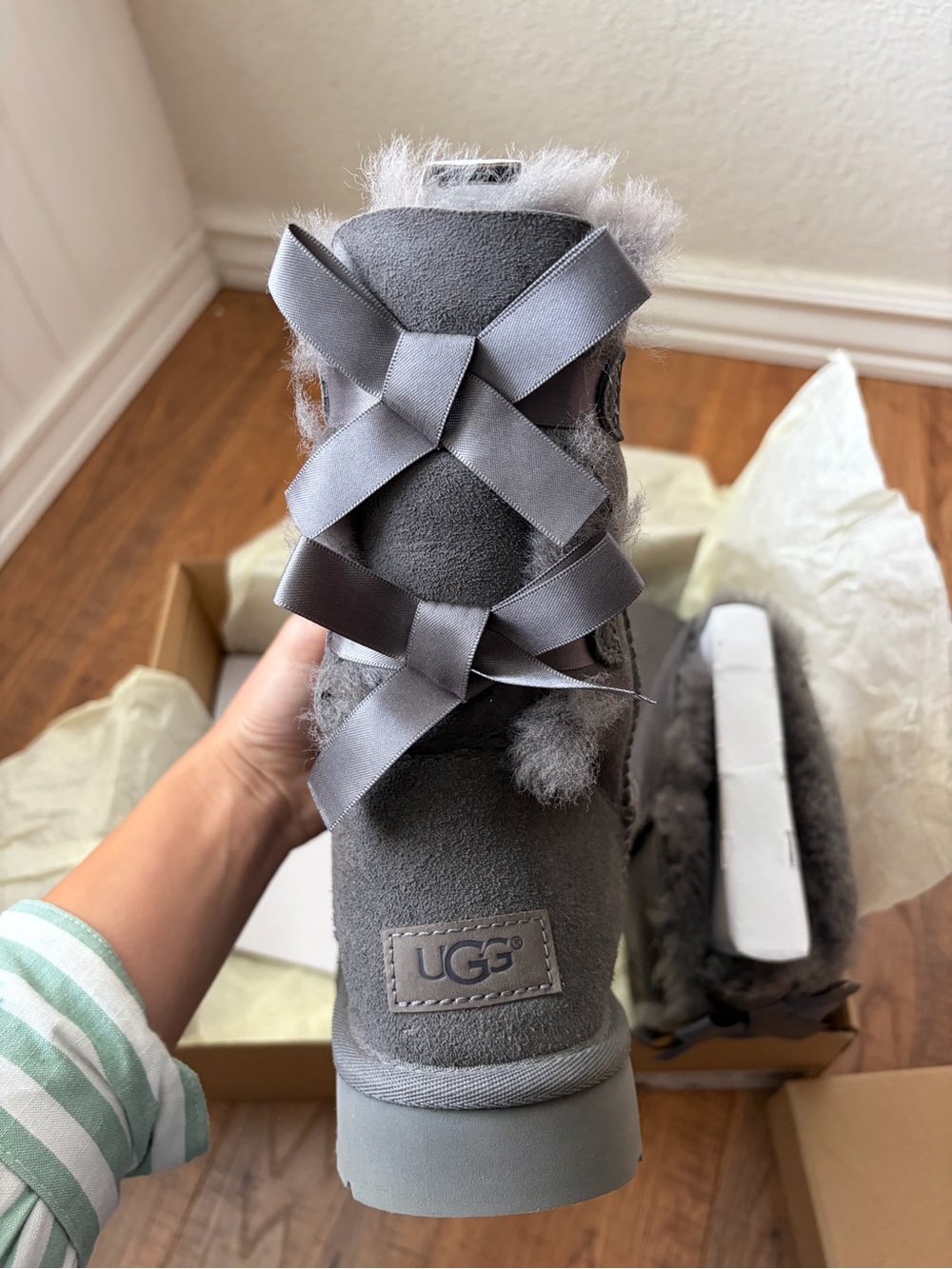 UGG Classic Short Suede Shearling Boots - Charcoal Gray - Picture 2 of 3